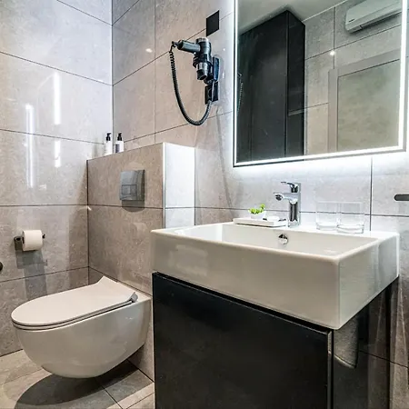 Calma Luxury לינה וארוחת בוקר ספליט