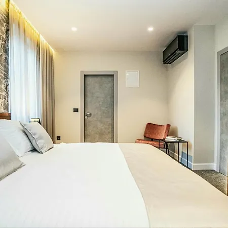 לינה וארוחת בוקר Calma Luxury 4*