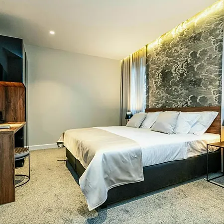 Calma Luxury 4* ספליט