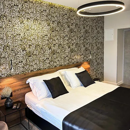 Calma Luxury לינה וארוחת בוקר 4*