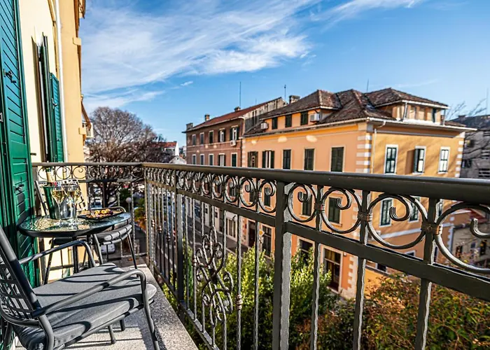 Calma Luxury 4*