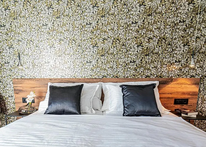 Bed and Breakfast Calma Luxury Σπλιτ