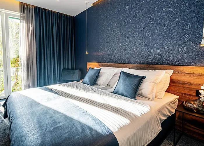 Calma Luxury Bed and Breakfast 4*