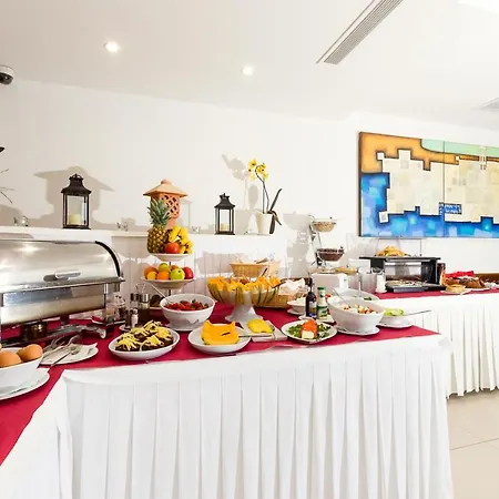 Calma Luxury B&B 스플리트