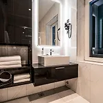 Calma Luxury 4*