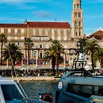 Bed & Breakfast Calma Luxury Split
